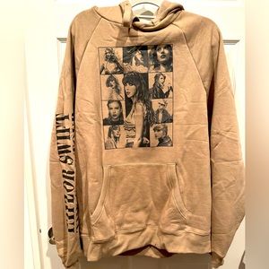 Official Taylor Swift ERAS Tour Through LA hoodie (L)